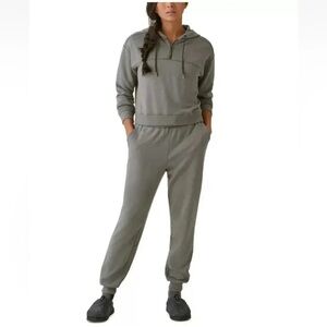 Bass Outdoor Women's Hibernate Half Zip Hoodie